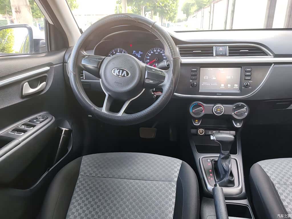 Kia K2, 2017 9