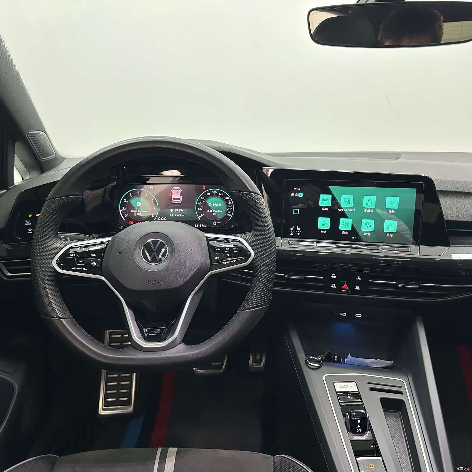 Volkswagen Golf, 2024 11