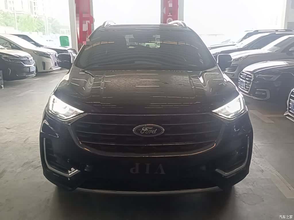 Ford Edge, 2021 3