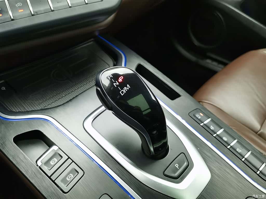 WEY VV7, 2019 13