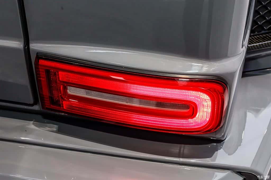 Mercedes-Benz G-Class, 2015 33