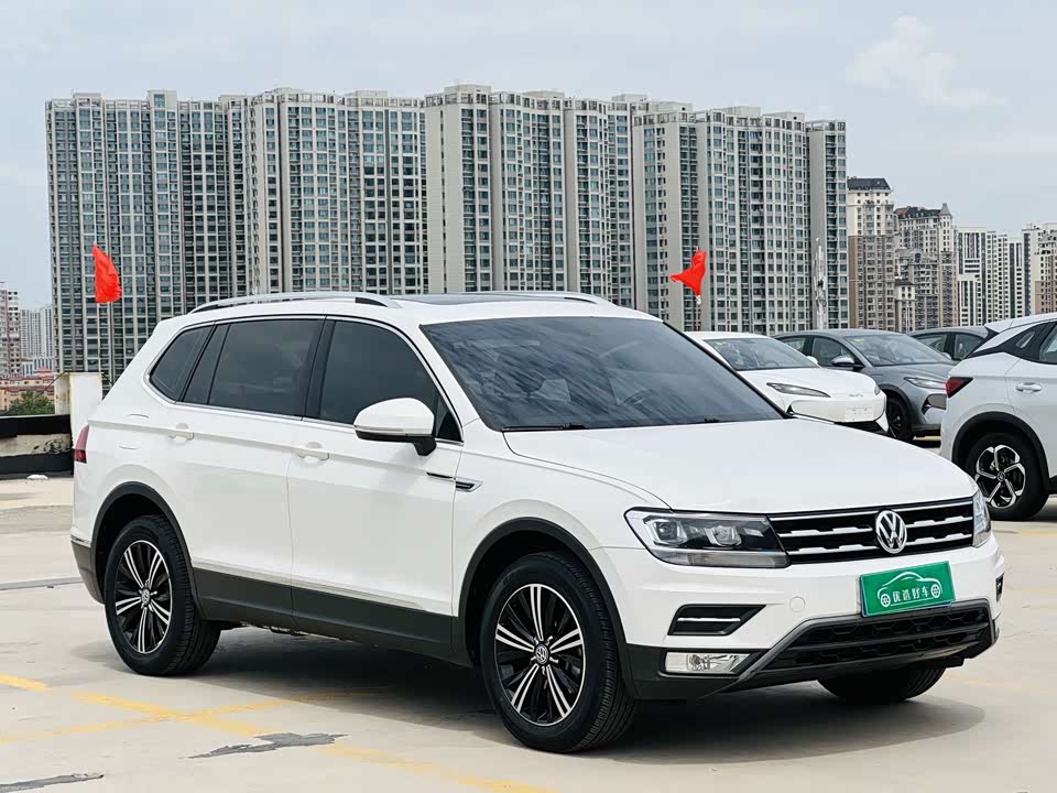 Volkswagen Tiguan L Volkswagen Tiguan L