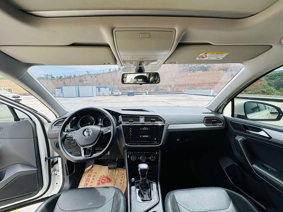 Volkswagen Tiguan L Volkswagen Tiguan L