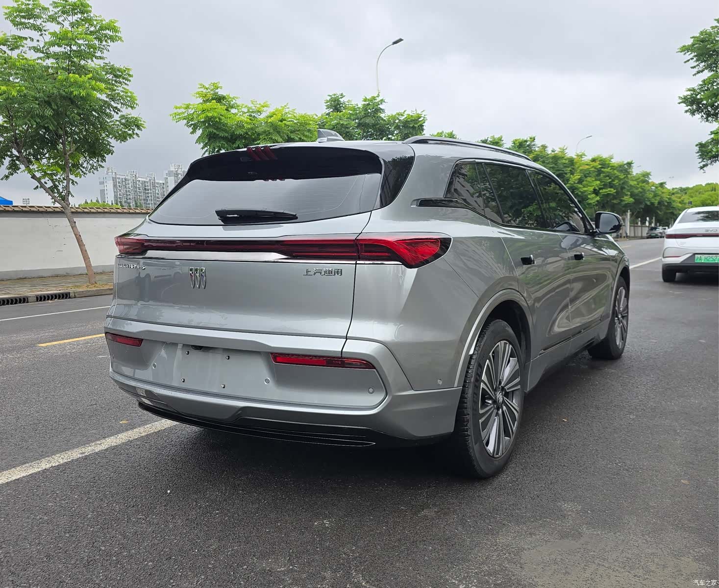 Buick E5, 2023 все фото