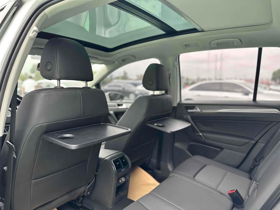 Volkswagen Golf*Jiayu