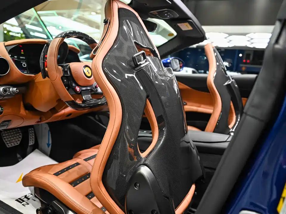 Ferrari 812