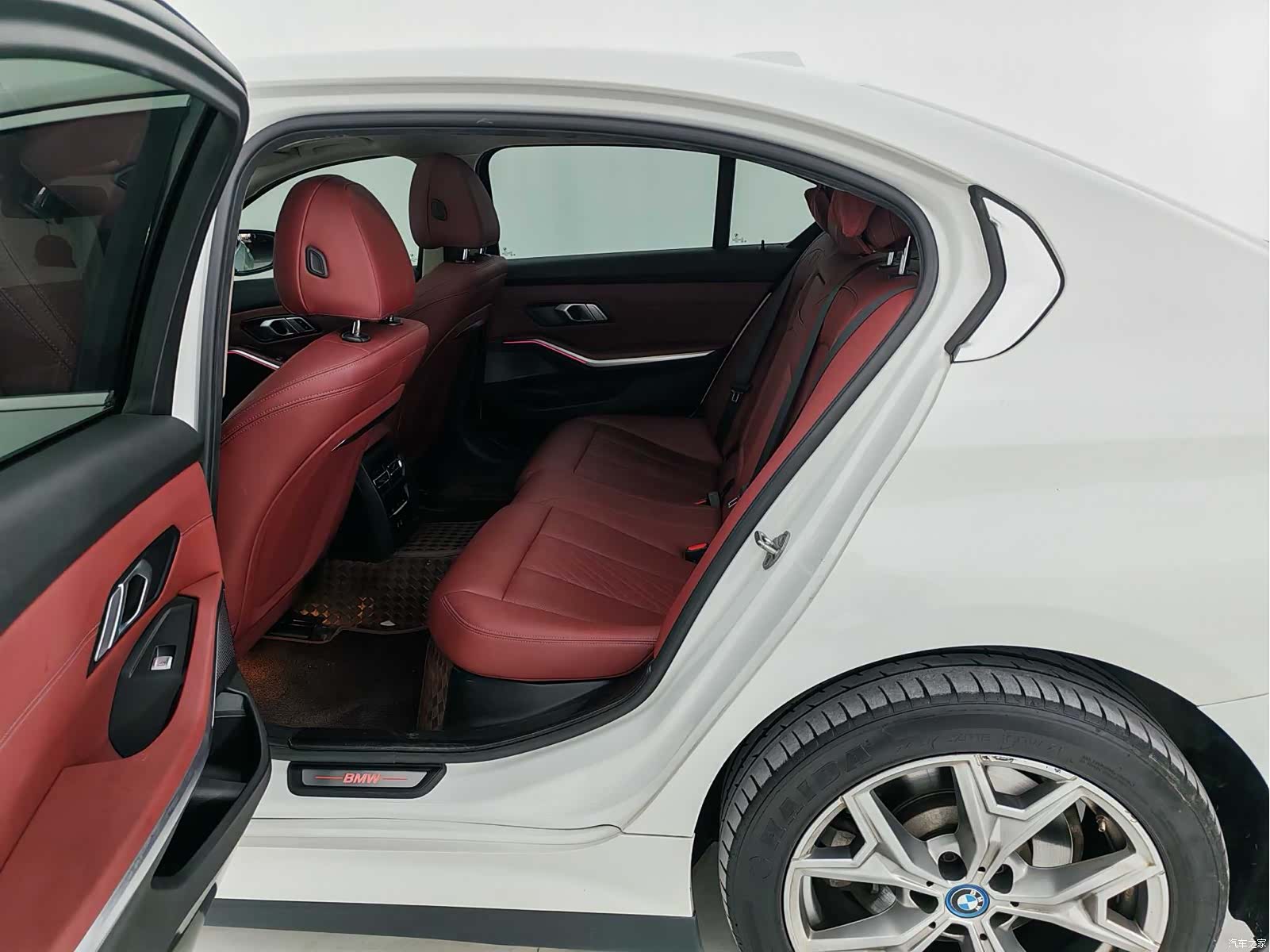 BMW i3, 2024 8