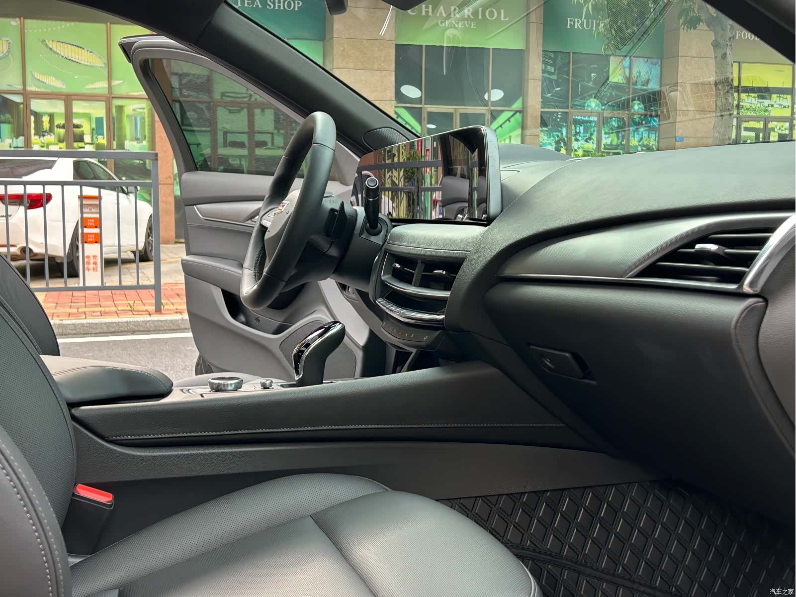 Cadillac CT5, 2025 20