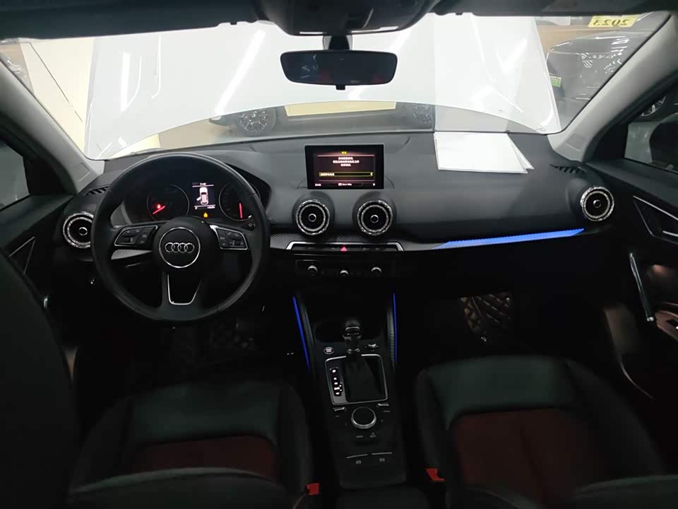 Audi Q2L