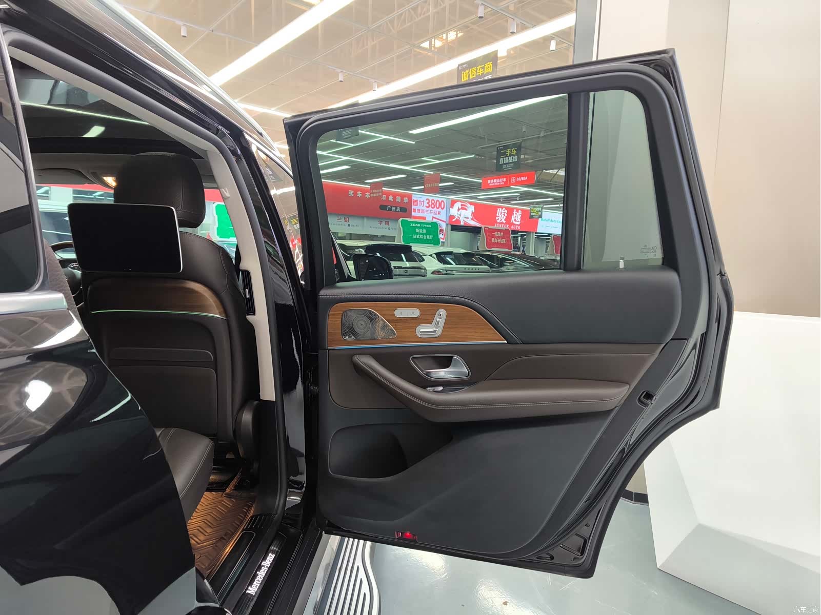 Mercedes-Benz GLS, 2021 26