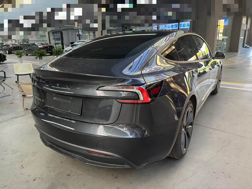 Tesla Model 3 Tesla Model 3