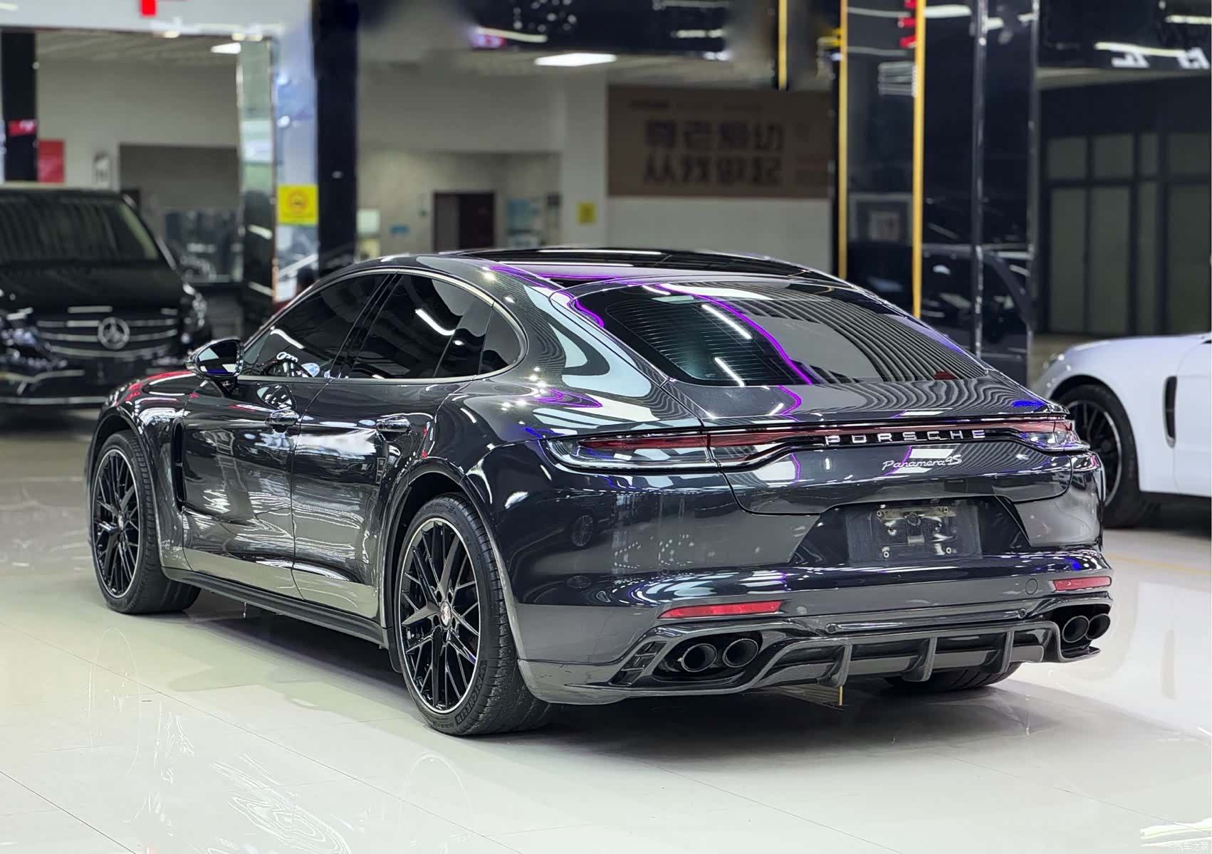 Porsche Panamera, 2022 10