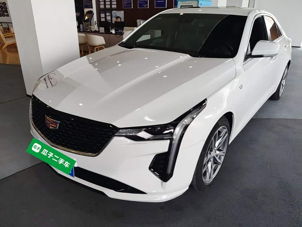Cadillac CT4