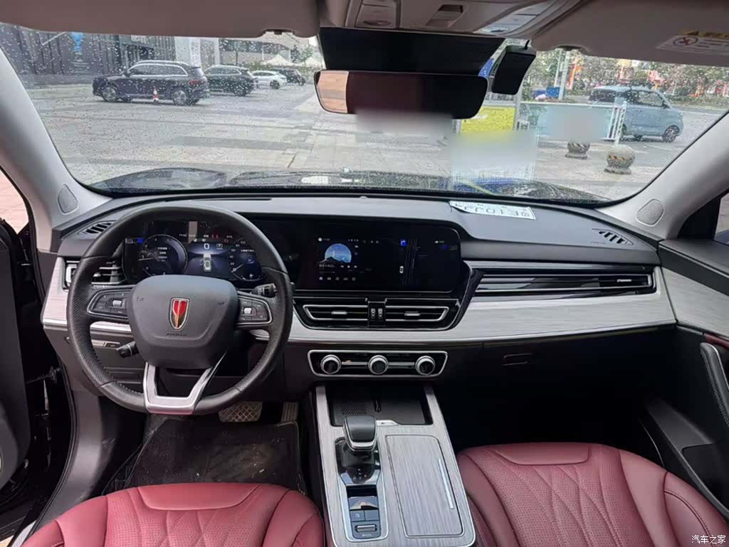 Hongqi HS5, 2025 19