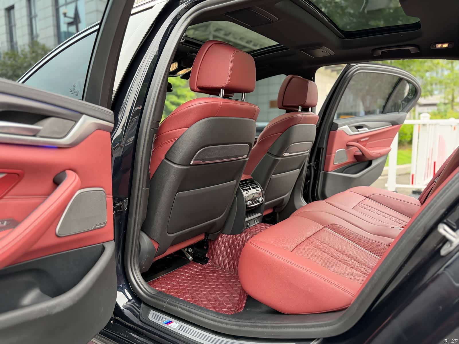 BMW 5 Series, 2022 11