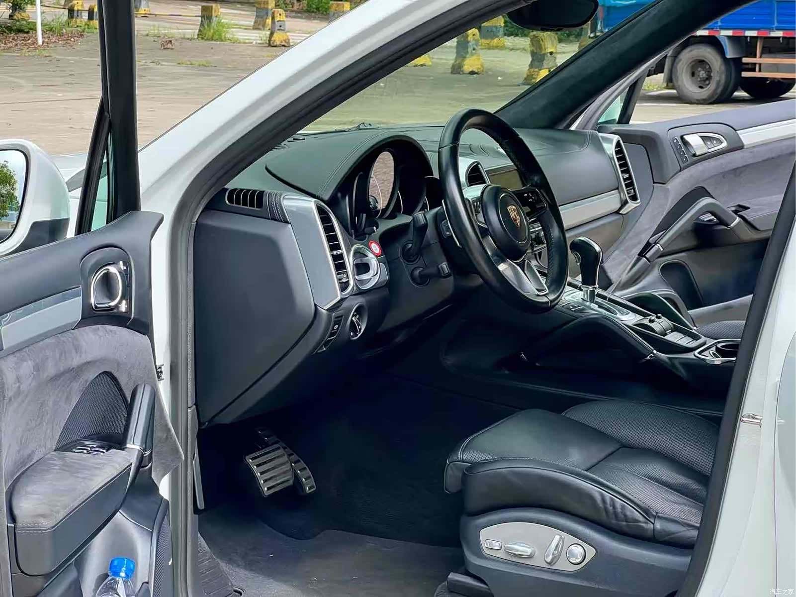 Porsche Cayenne, 2016 11