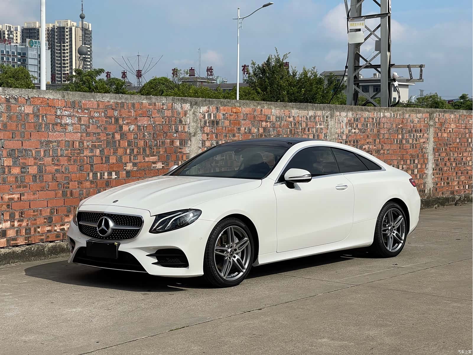 Mercedes-Benz E-Class, 2020 1