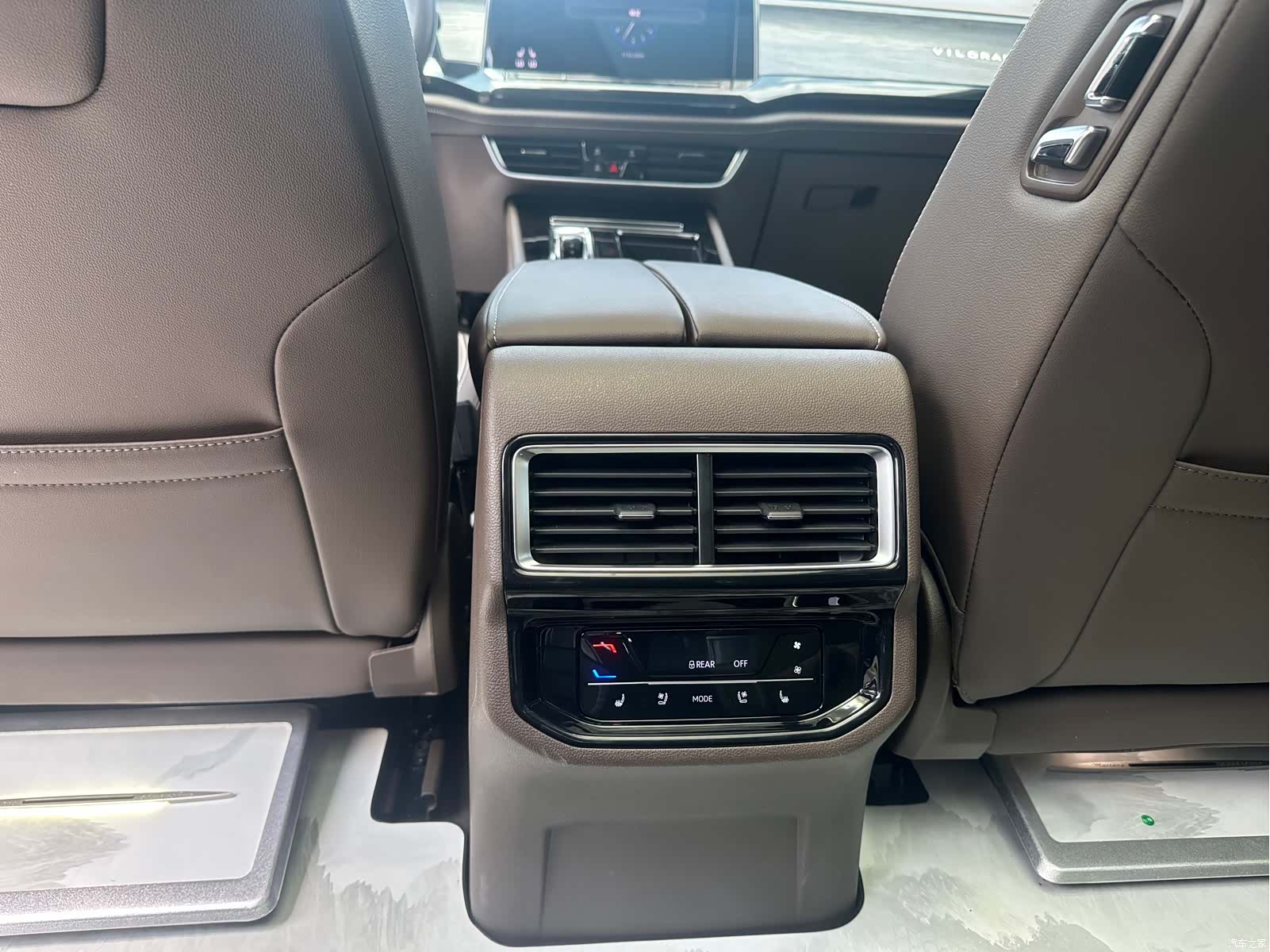 Volkswagen Viloran, 2023 13