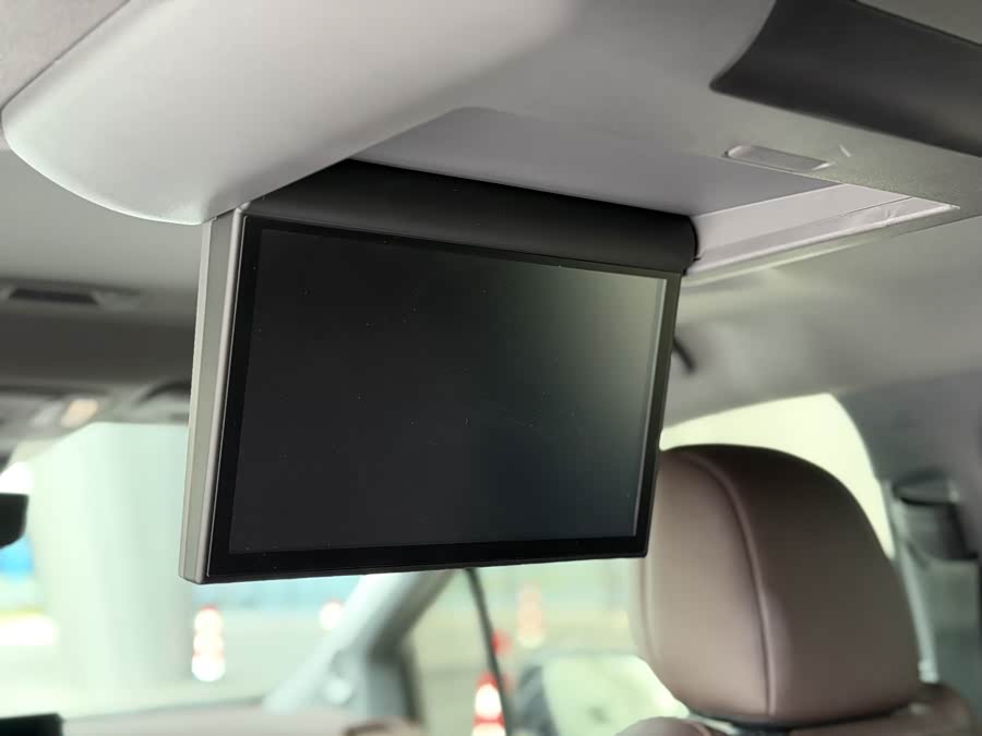 Toyota Granvia 2023, фото 14