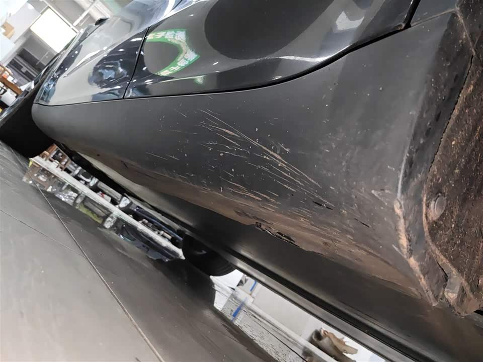 Tesla Model Y Tesla Model Y
