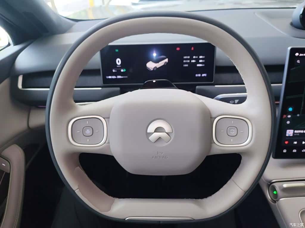 NIO ES8, 2024 11