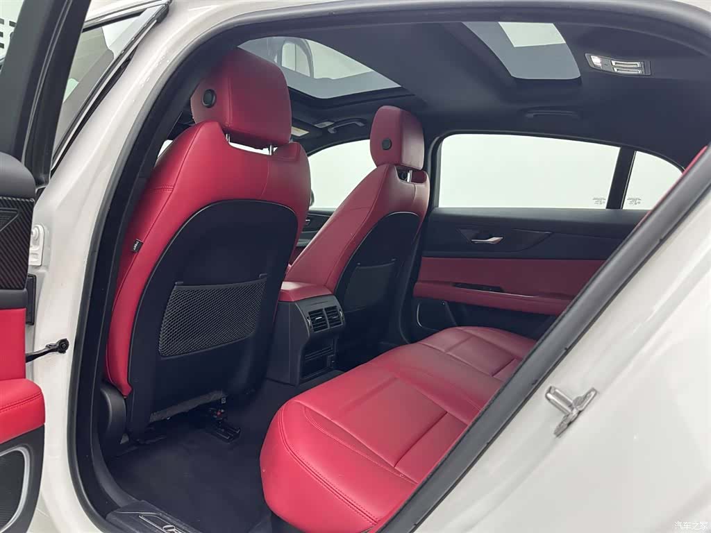 Land Rover XEL, 2022 21