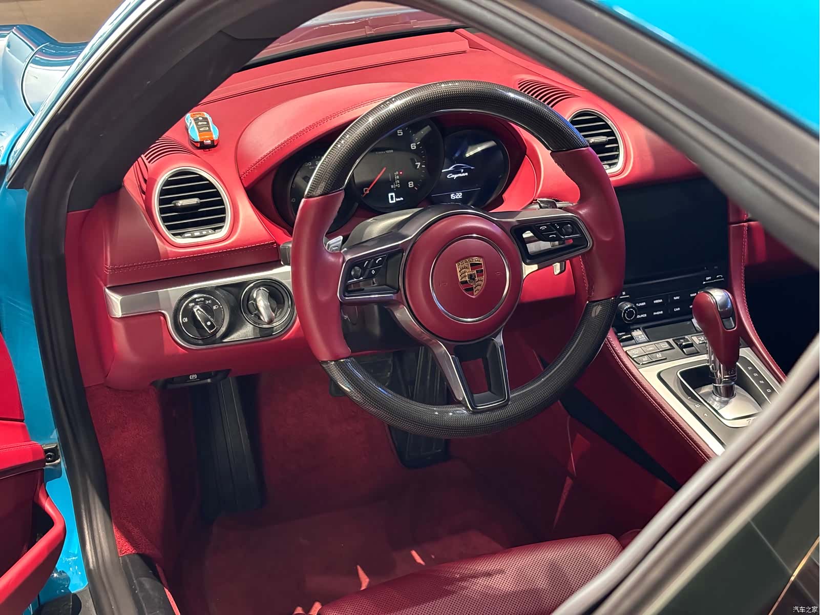 Porsche Cayman, 2019 10