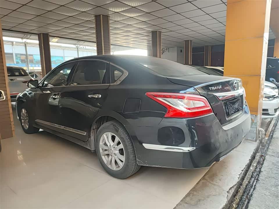Nissan Teana