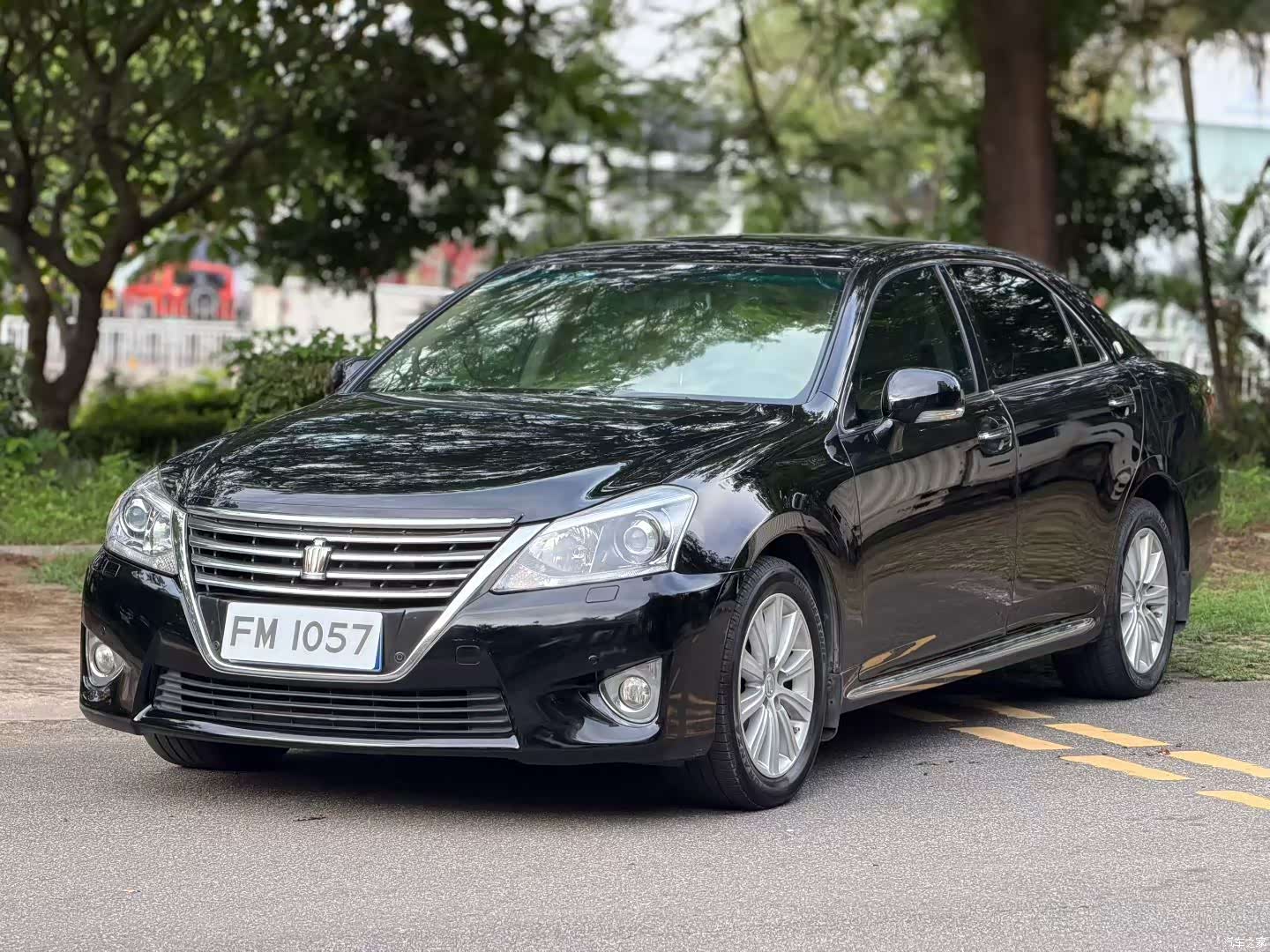 Toyota Crown, 2014 1
