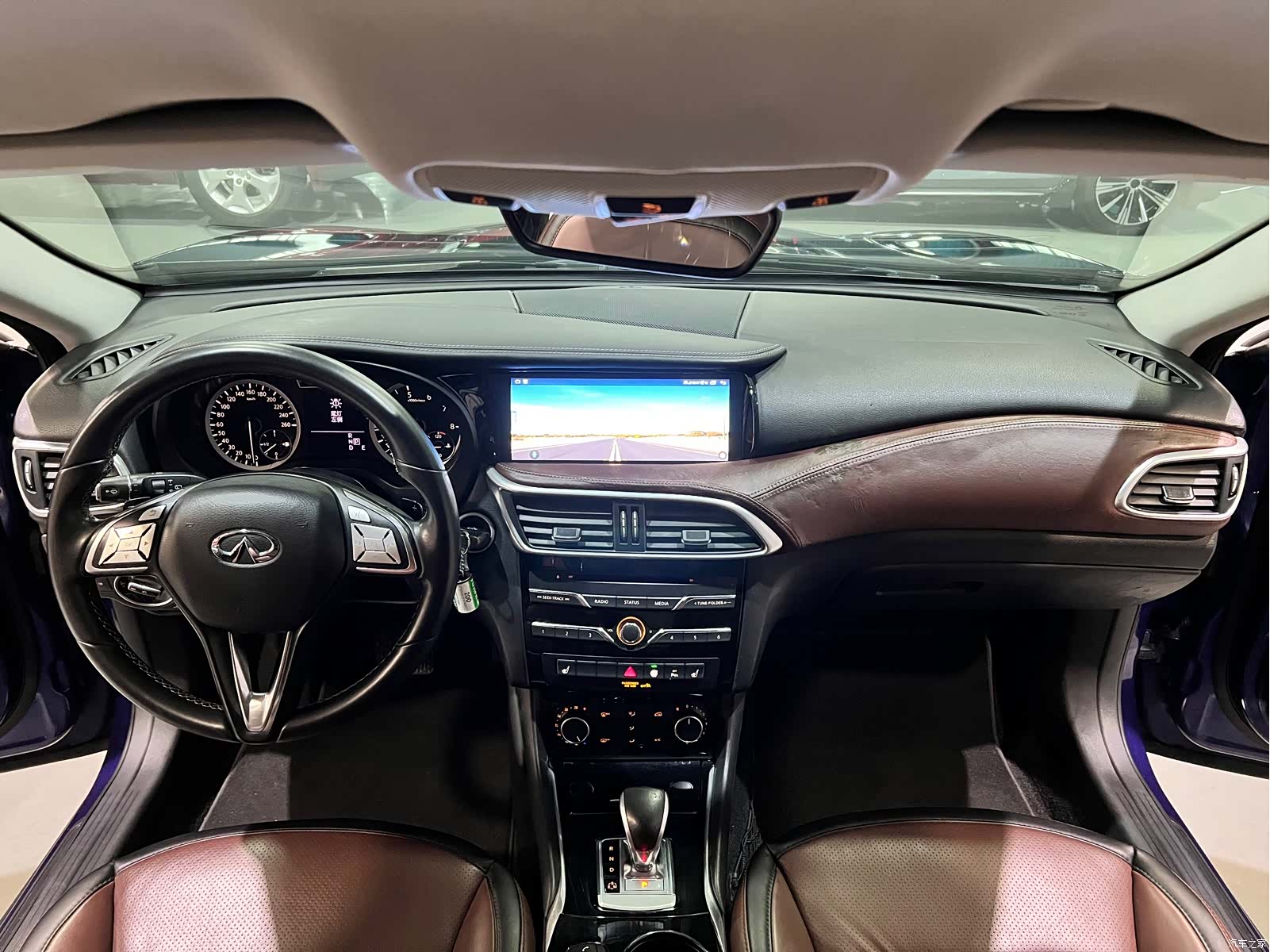 Infiniti QX30, 2018 все фото