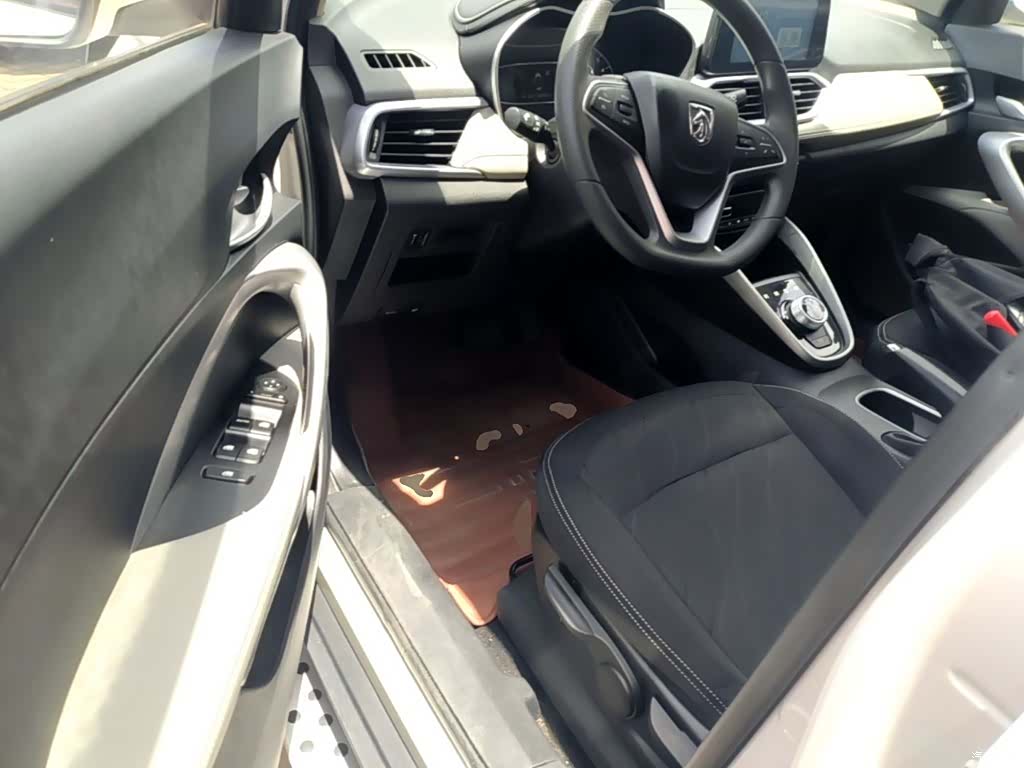 Wuling 510, 2019 16