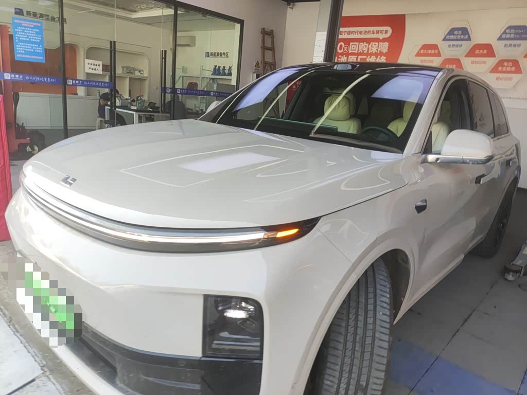 Li Auto L6