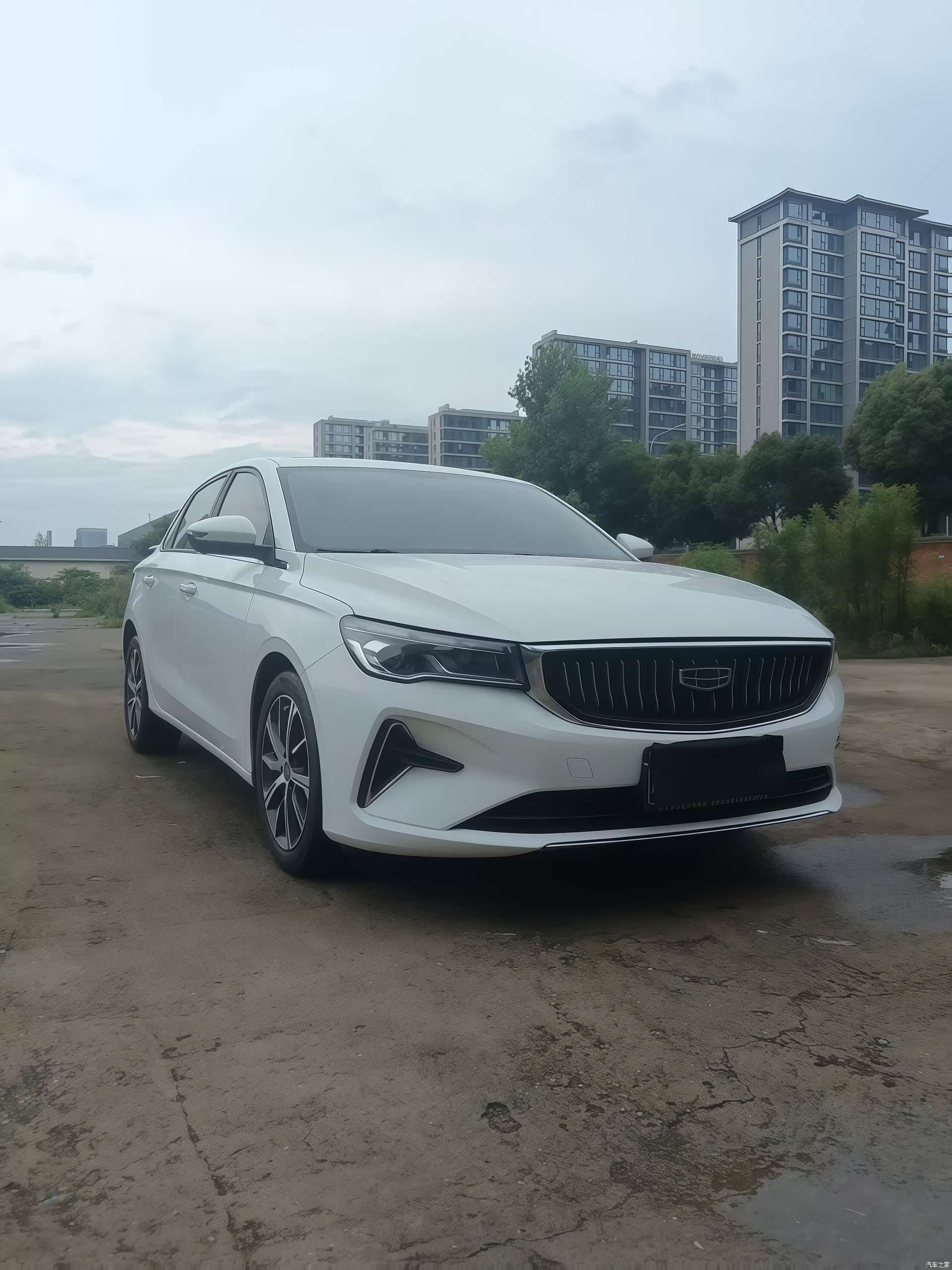 Geely Emgrand, 2021 3