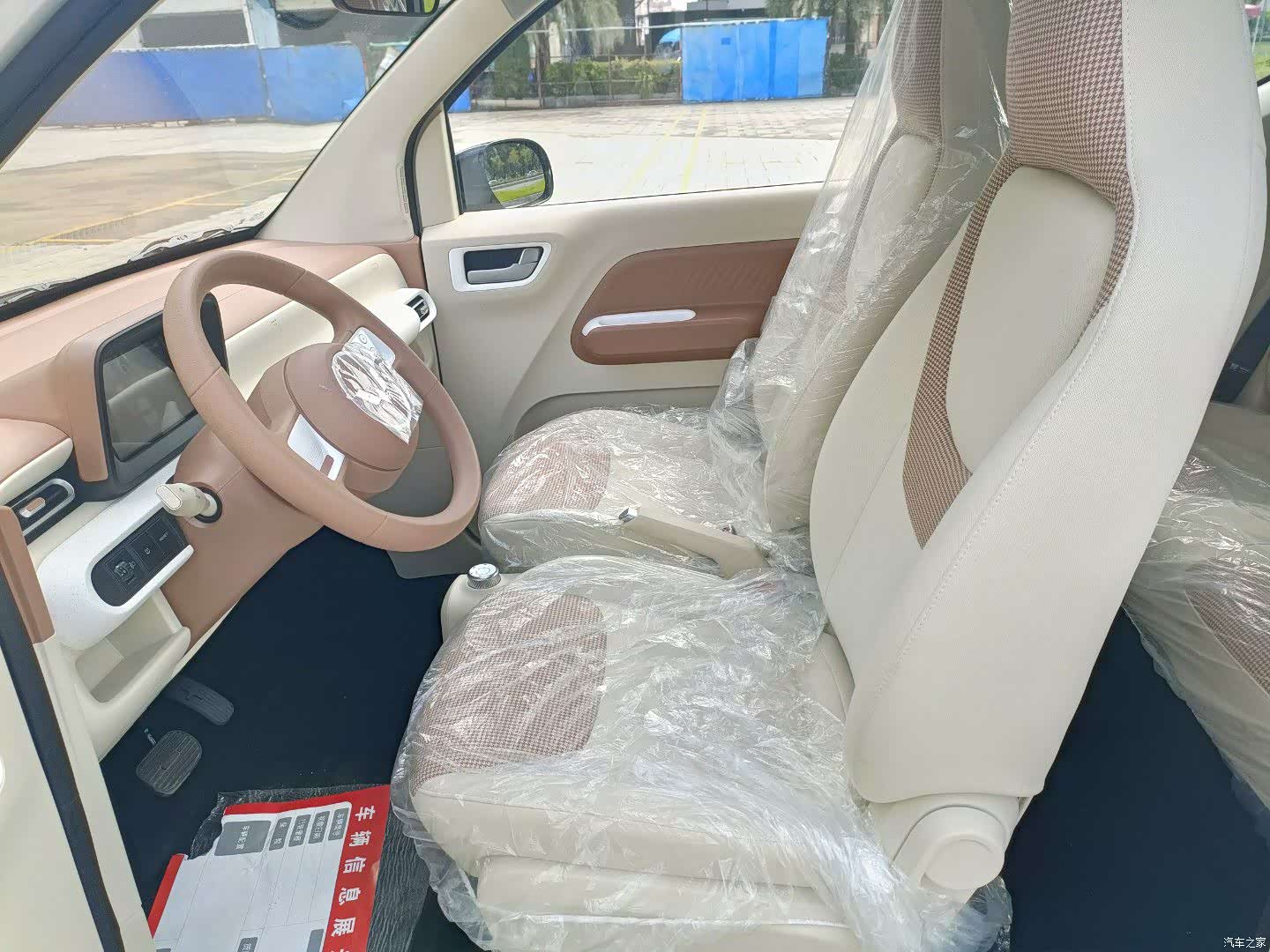 Wuling MINIEV, 2026 6