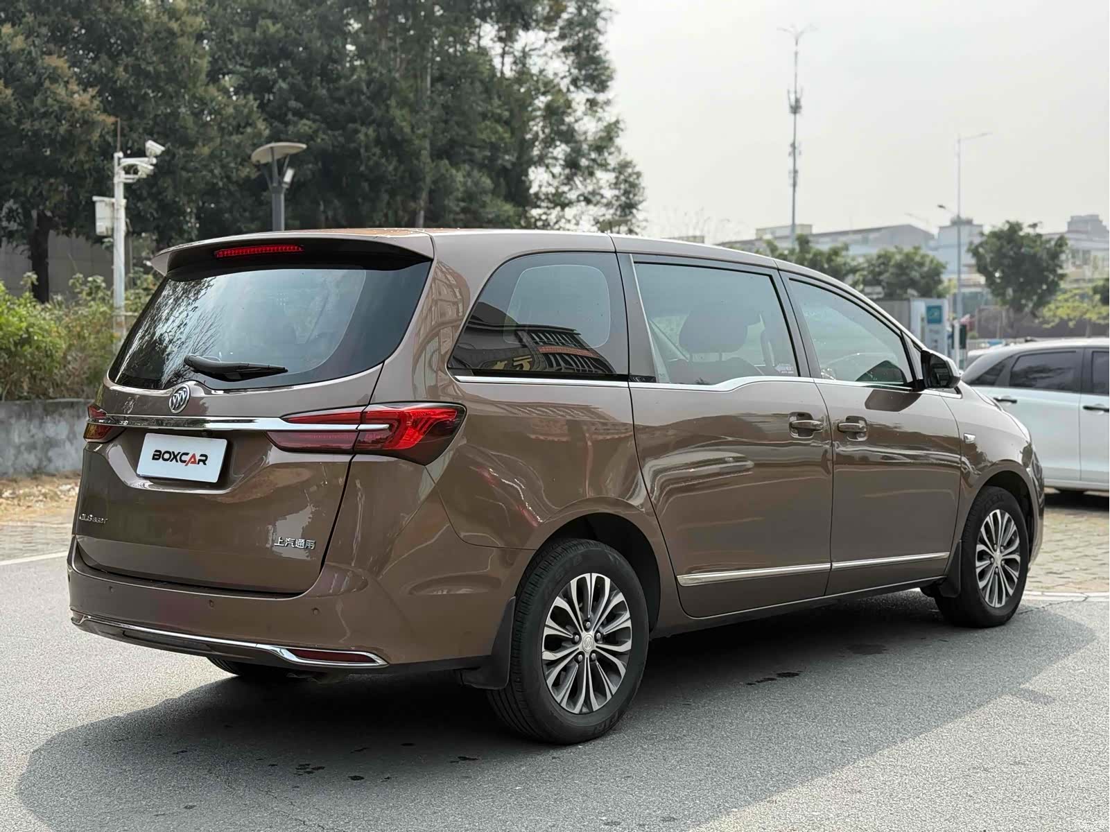 Buick GL8, 2020 4