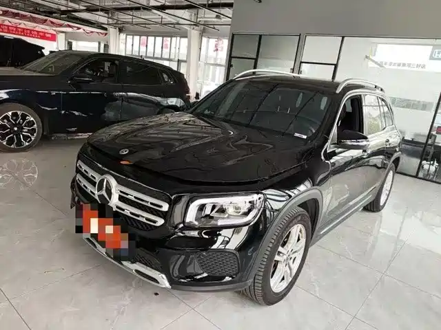 Mercedes-Benz GLB 2023 — купить из Китая под заказ