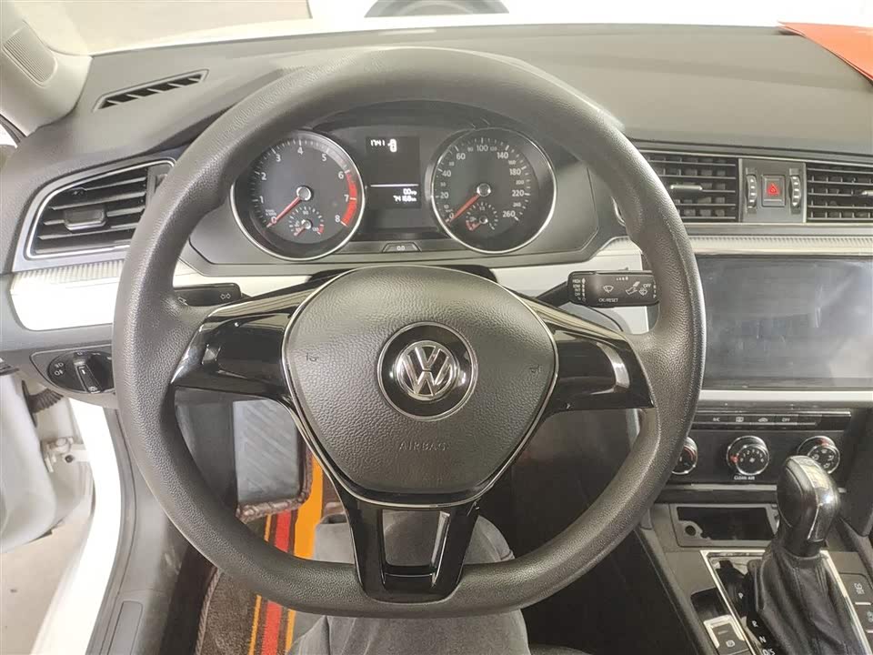 Volkswagen Lingdu