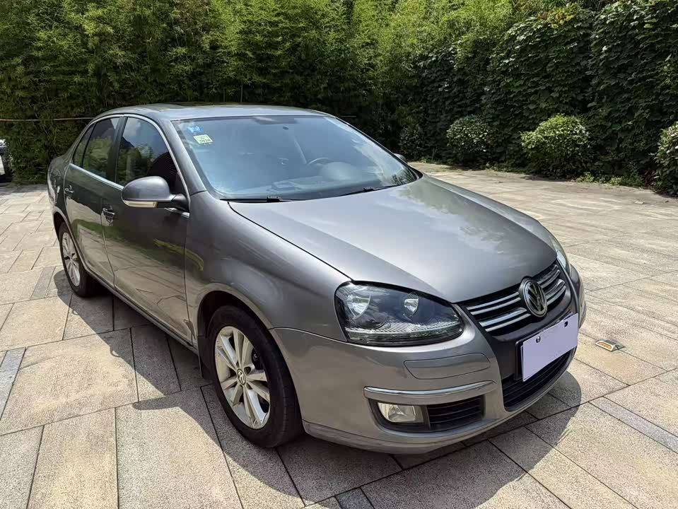 Volkswagen Sagitar