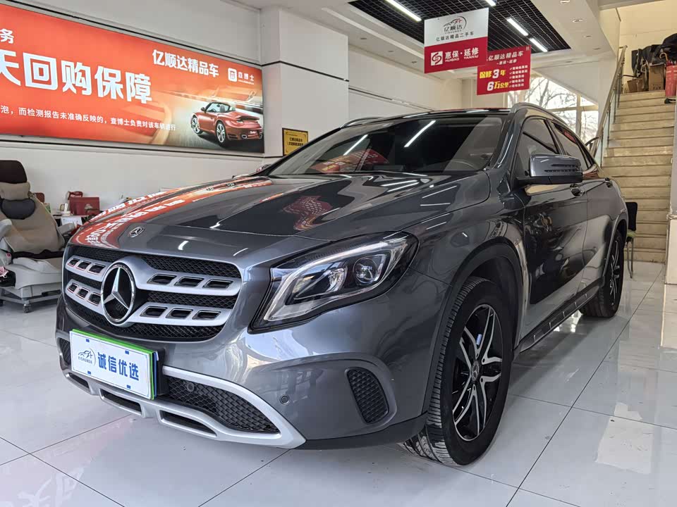 Mercedes-Benz GLA