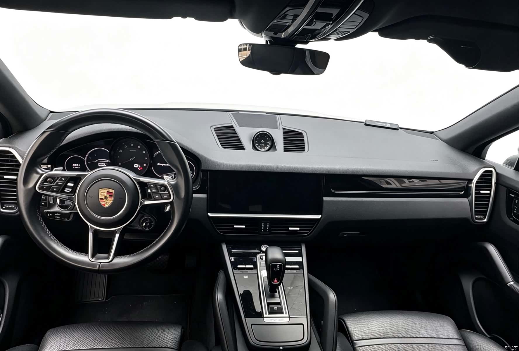 Porsche Cayenne, 2019 все фото