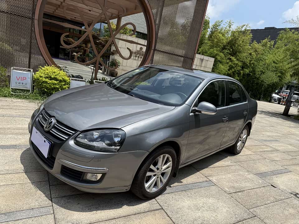 Volkswagen Sagitar