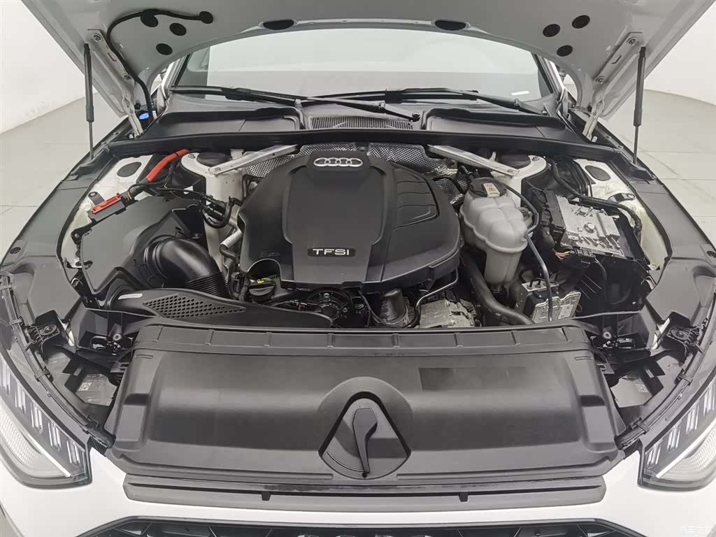 Audi A4L, 2022 6