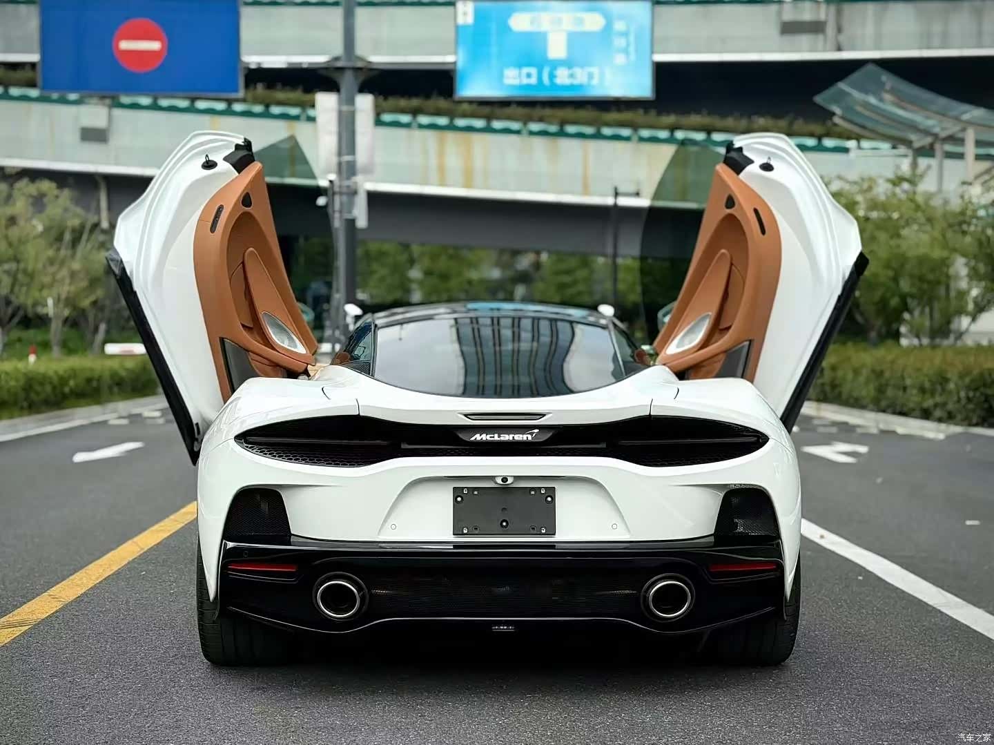 McLaren GT, 2022 8
