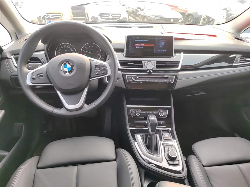 BMW 2 series multifunctional station wagon
