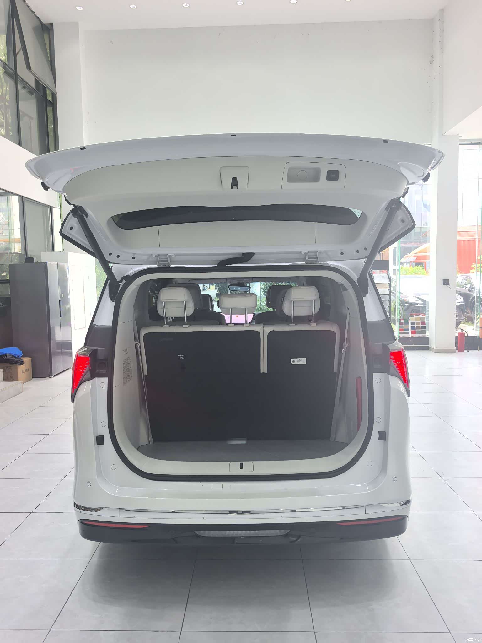 Buick GL8, 2024 12