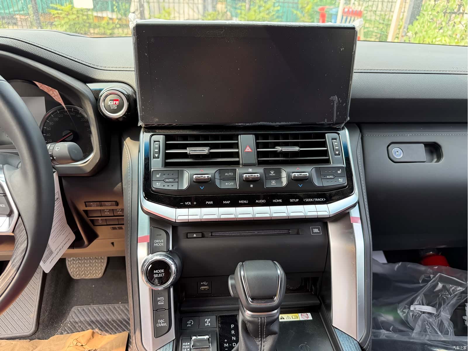 Toyota Land Cruiser, 2026 22