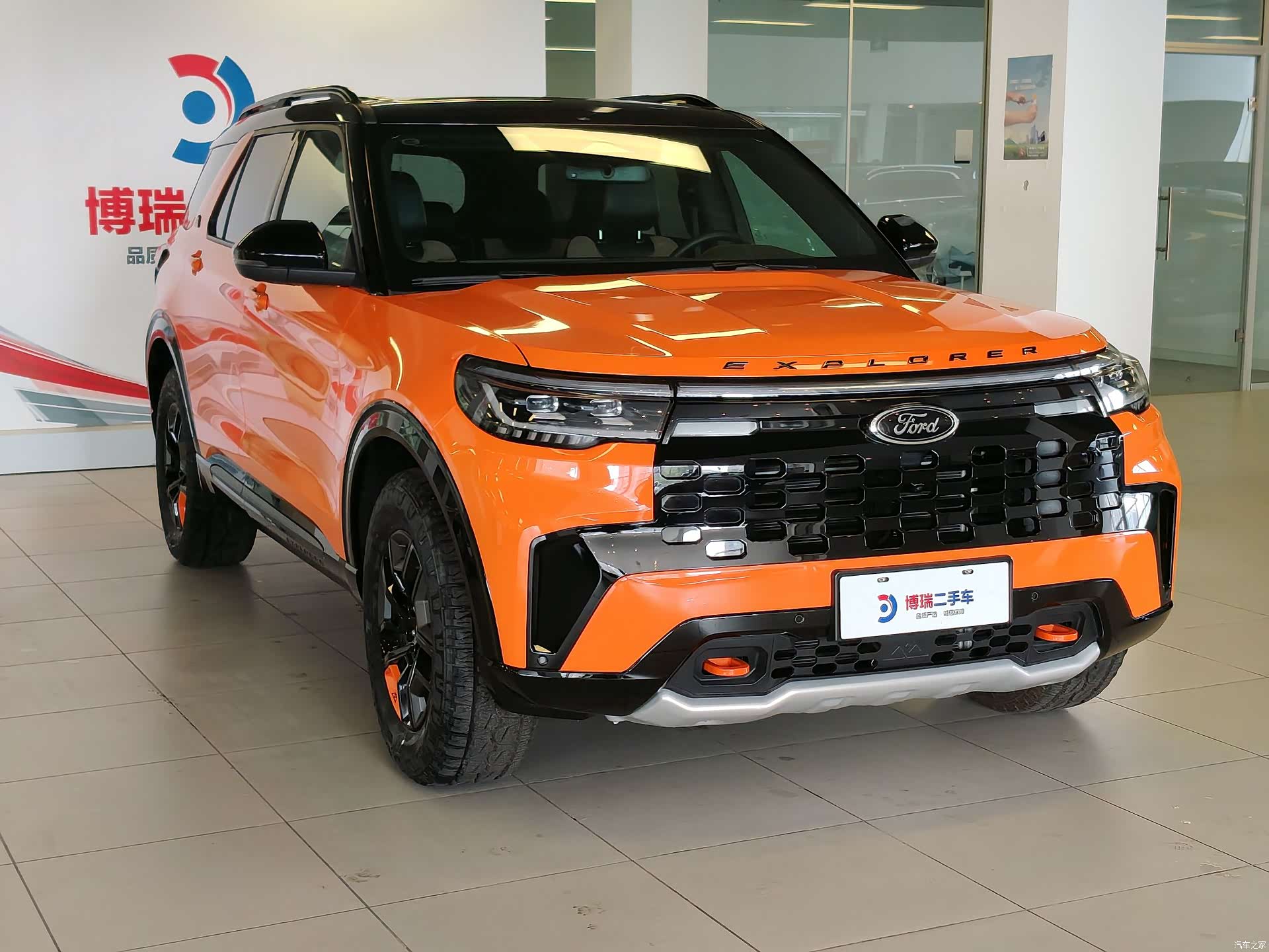 Ford Explorer, 2024 3