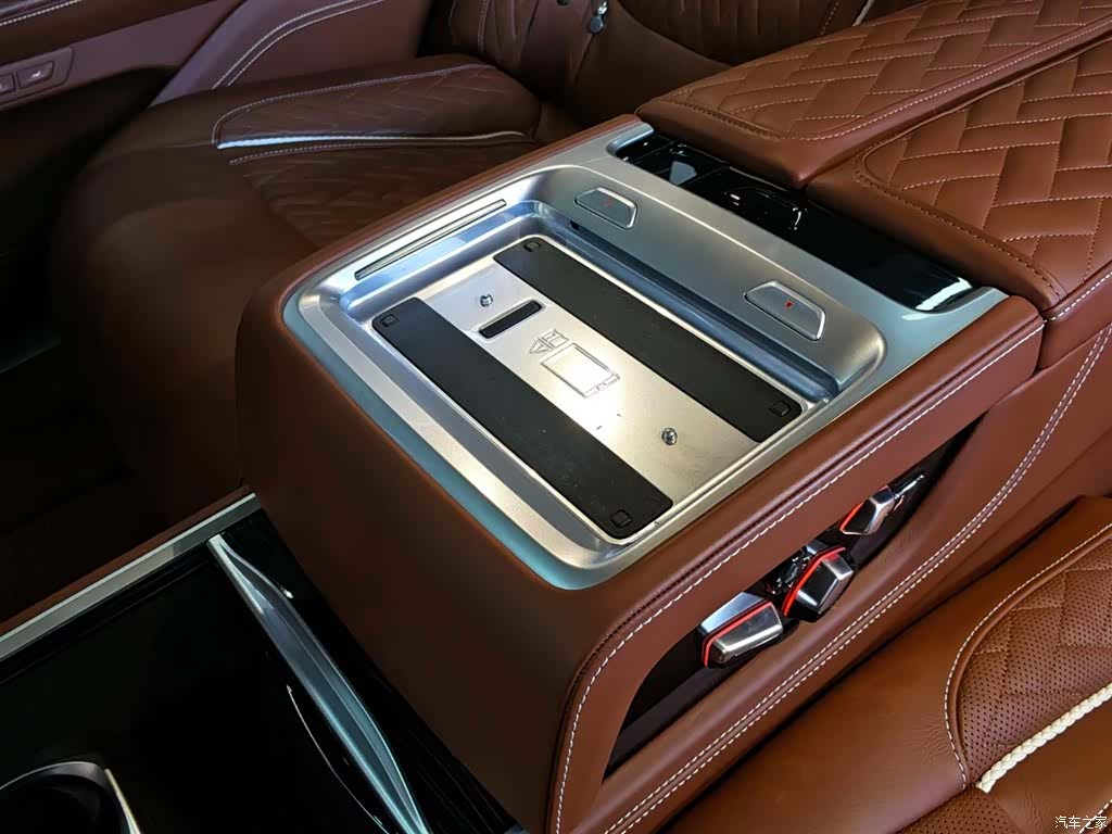 BMW 7 Series, 2023 25
