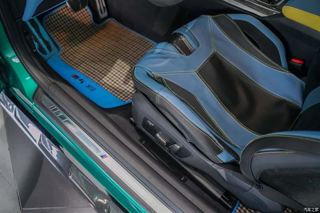 BMW M4, 2025 8