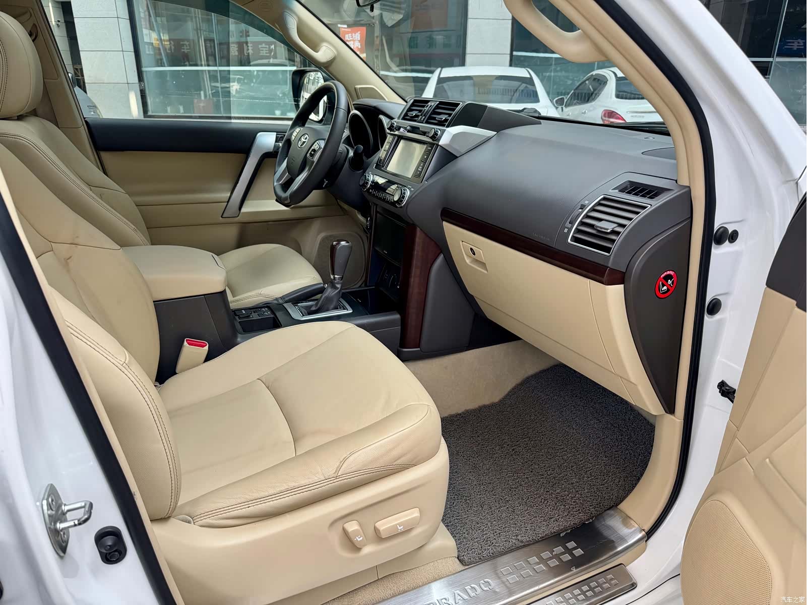 Toyota Prado, 2014 9